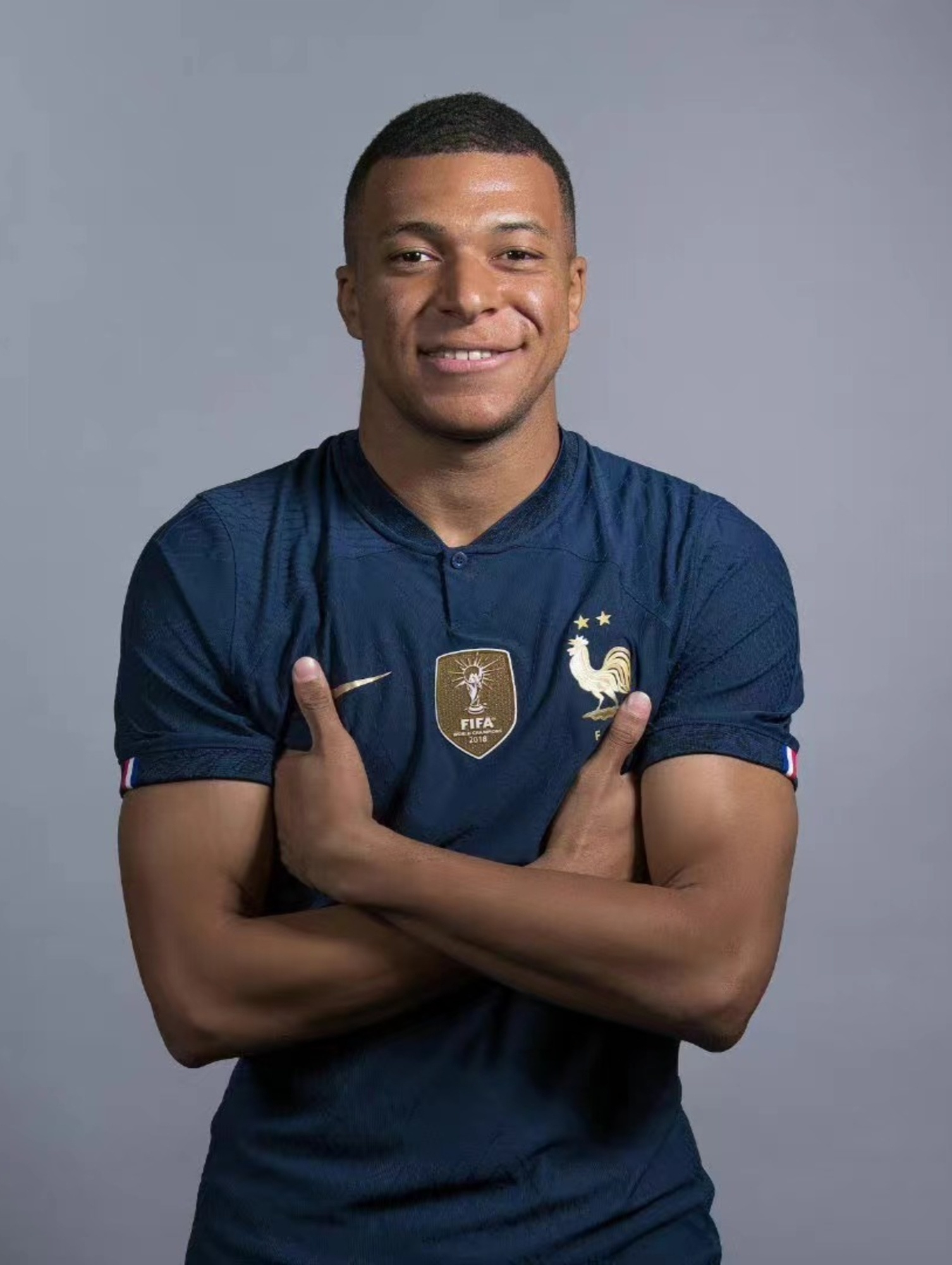 决战时刻梦游！康宁汉姆15中5得到17分7篮板7助攻（关键时刻低迷，康宁汉姆15投5中拿下17分7篮板7助攻）