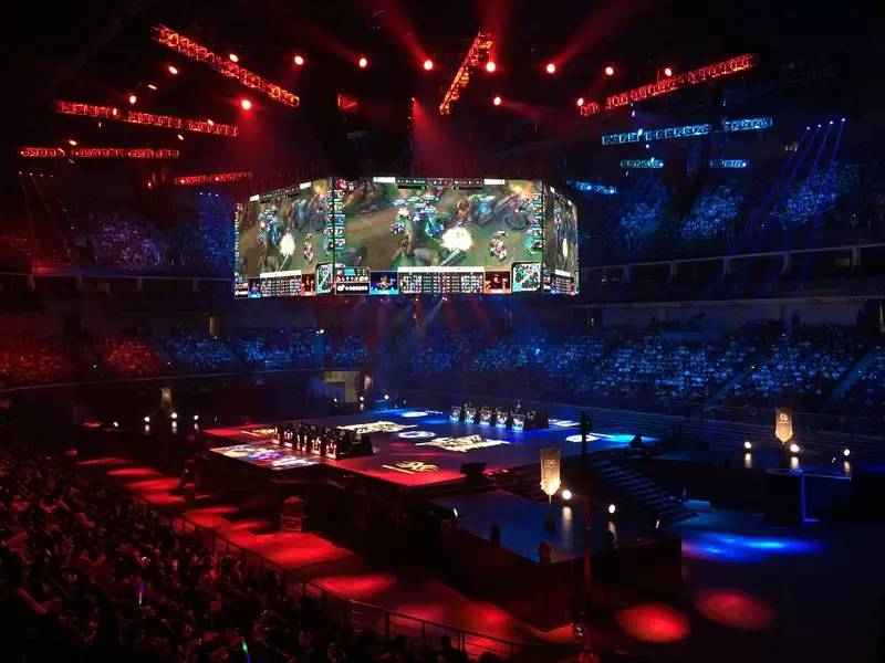 R8手枪在 CS2 中出现了故障；