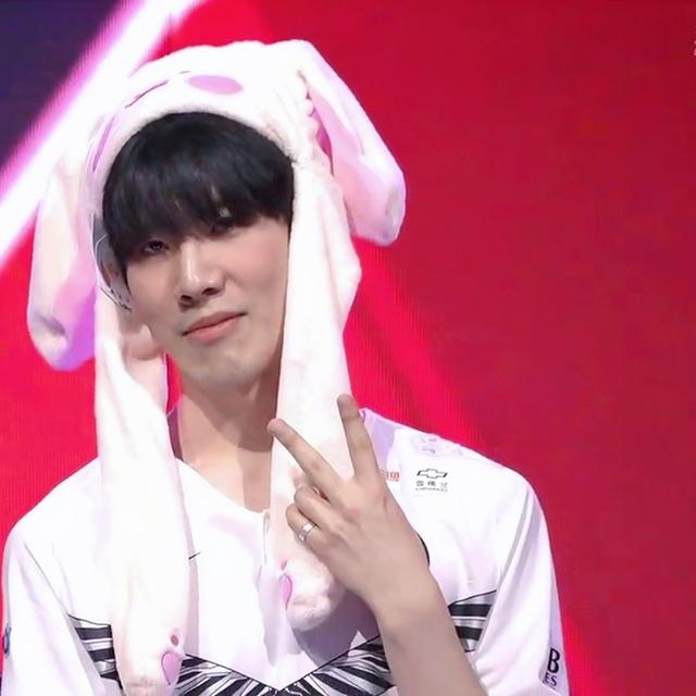 KT下路Aiming：打T1的话，我们实力更强，这次胜利的走向会不同